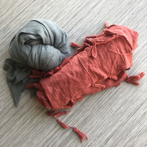 PICK A SCARF BUNDLE 🧣 - Picture 3 of 6